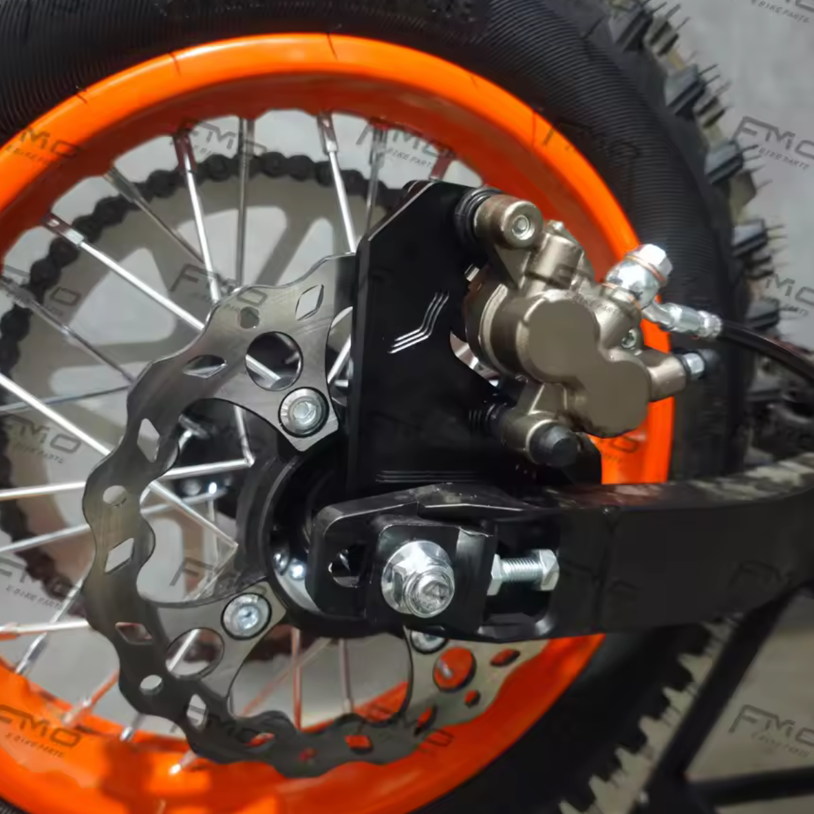 Tuttio Rear Ultra Bee Brake Kit
